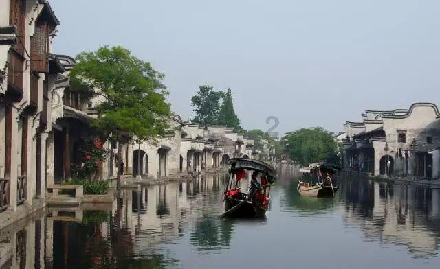 肖战究竟是怎么火起来的呢？他为什么能拥有如此高的人气？游戏画面